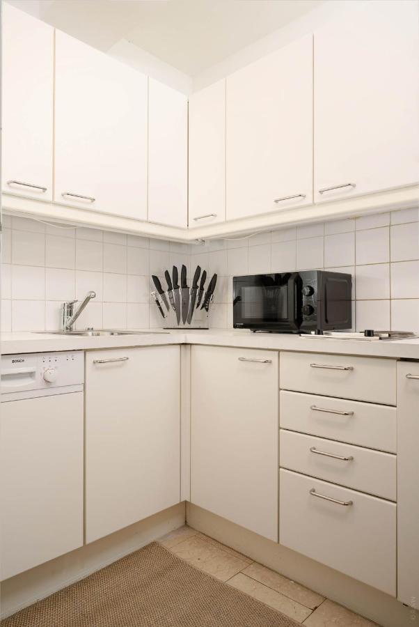 One Bedroom, First district Wenen Buitenkant foto