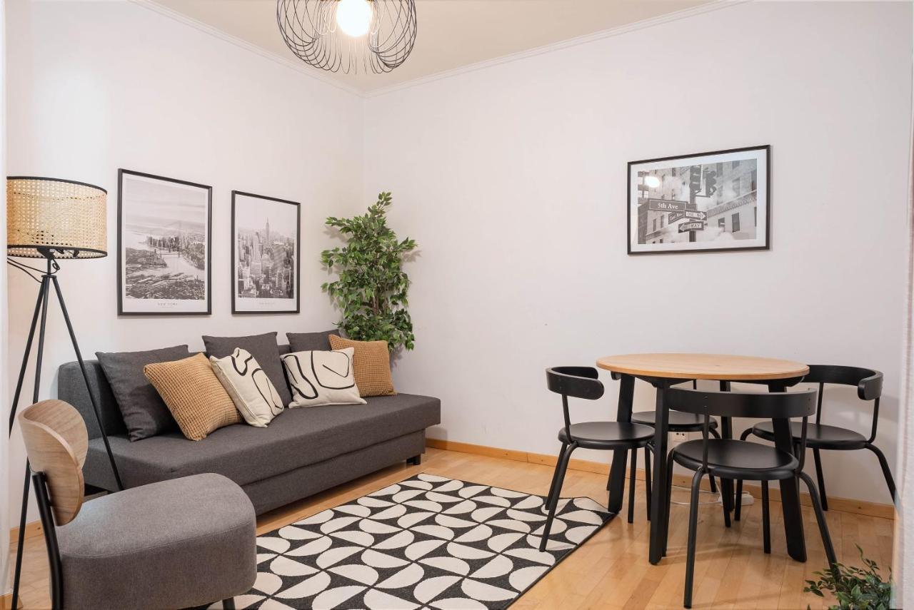 One Bedroom, First district Wenen Buitenkant foto