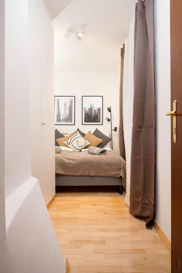 One Bedroom, First district Wenen Buitenkant foto