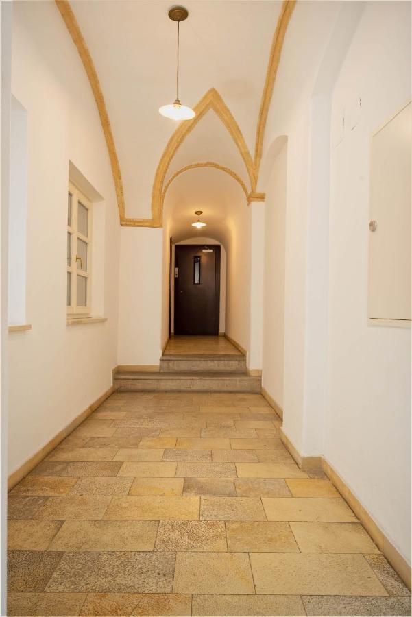 One Bedroom, First district Wenen Buitenkant foto